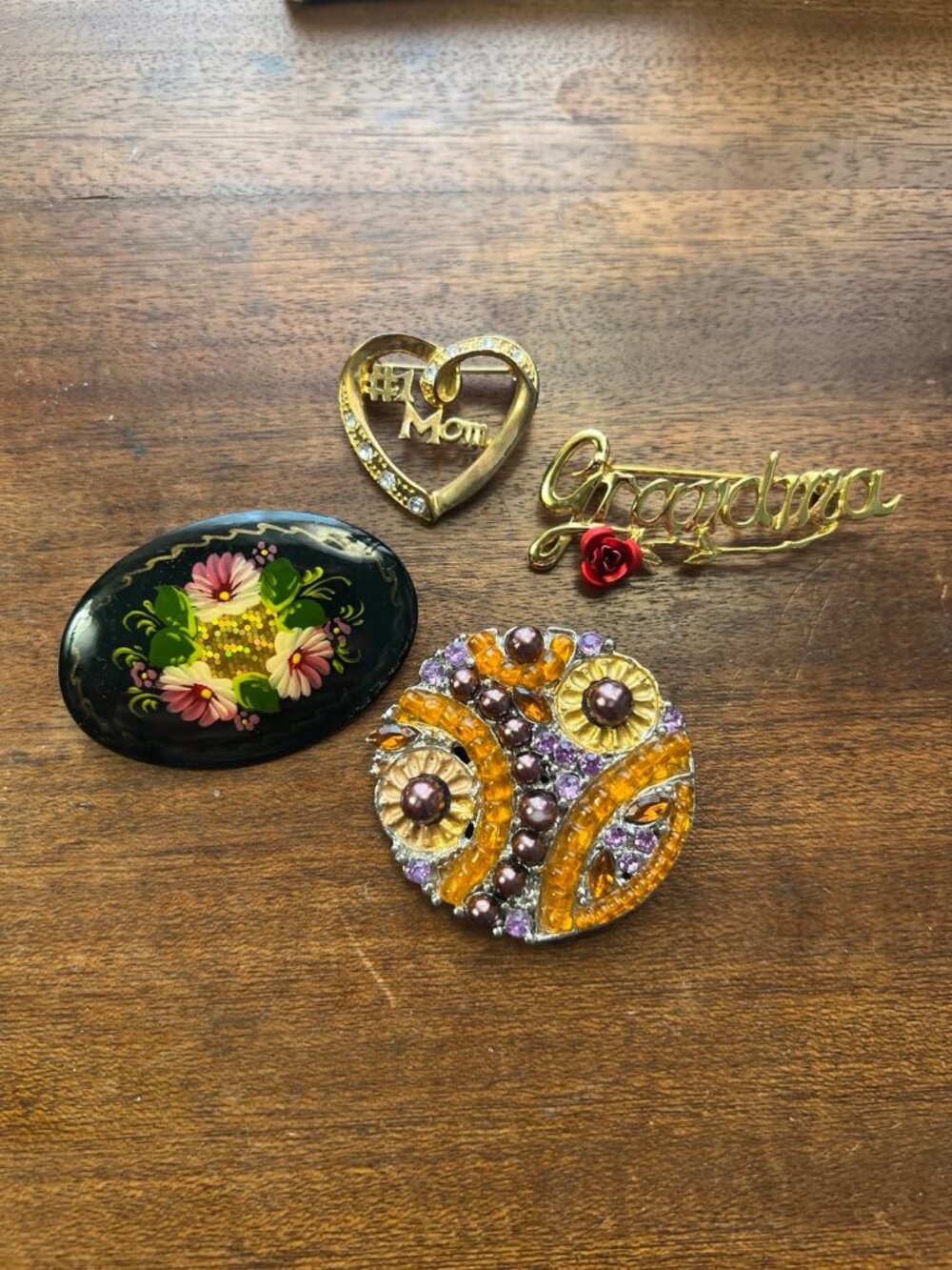 Lot of Four Vintage Pins / Brooches